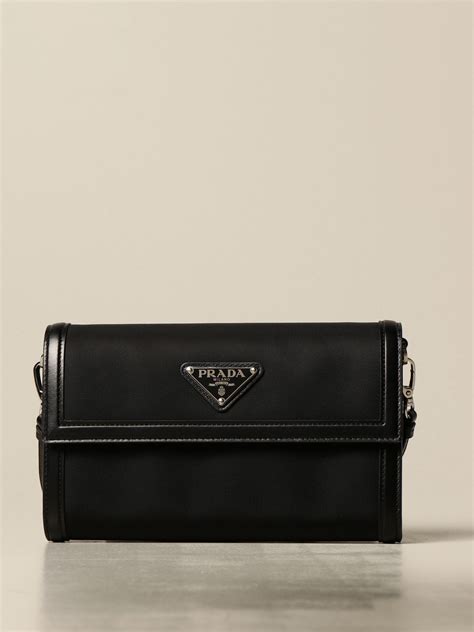 cartera prada para mujer.